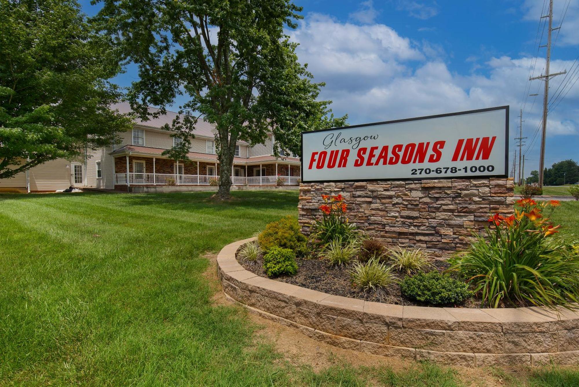 Four Seasons Country Inn غلاسكو المظهر الخارجي الصورة